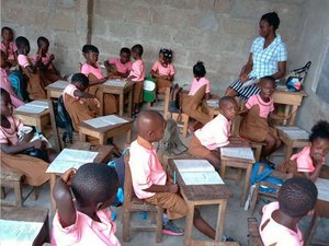 weltwaerts Freiwilligendienst in Ghana-Klasse im Projekt Offinso