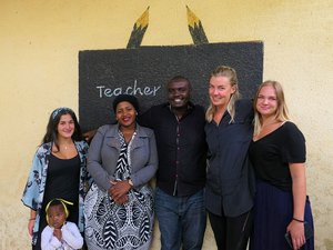 Freiwillige im Partnerprojekt in Tansania
